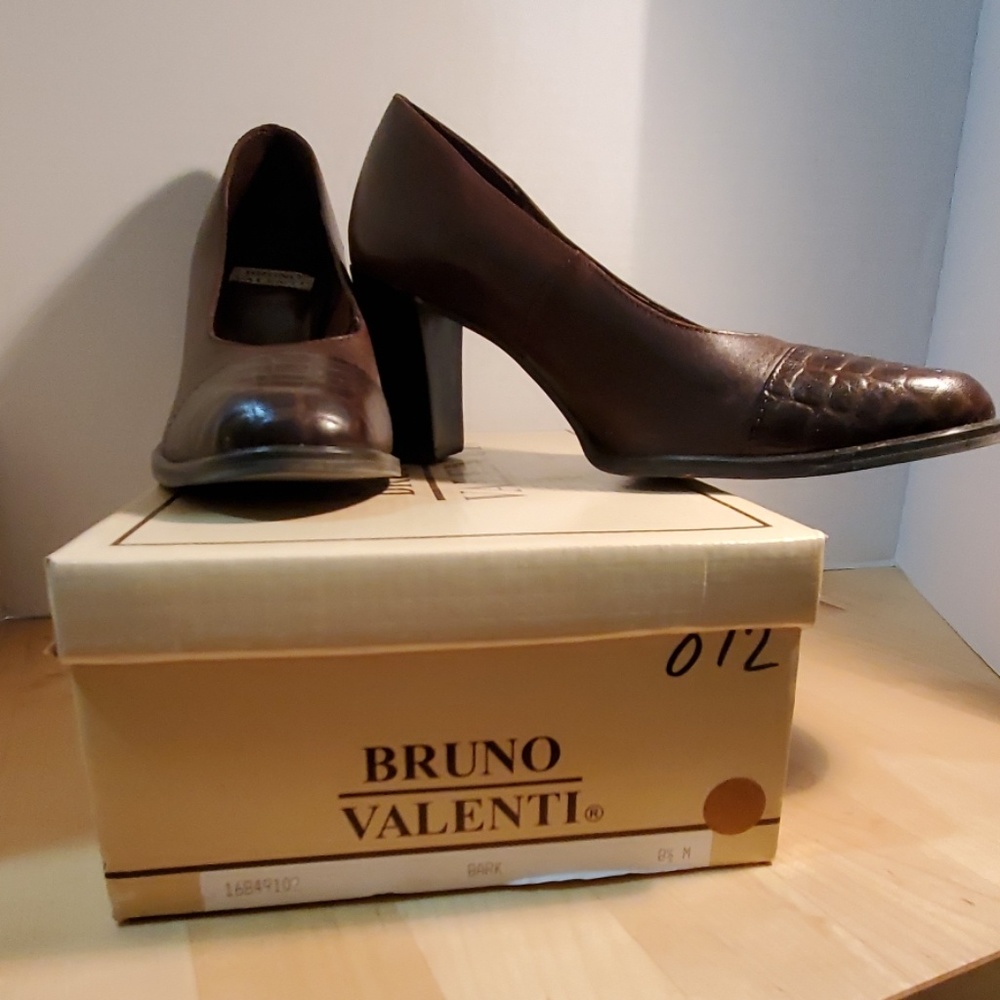 Bruno Valenti Bark 8 1/2 shoes